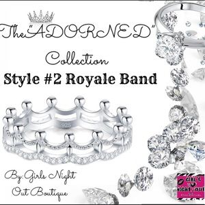 👑 Adorned Collection Crown Ring